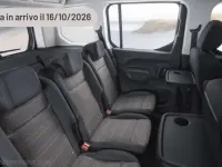 Begagnad Opel Combo-e Life Elegance 100 kW (136 HK) 2024 Silver Minibuss