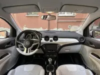 Usata Opel Adam 69 CV (50 kW) 2013 Utilitaria