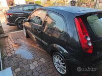 Usata Ford Fiesta 103 CV (75 kW) 2006 Nero Utilitaria