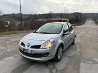 Usata Renault Clio II LE 74 CV (54 kW) 2007 Argento Berlina