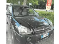 Usata Hyundai Tucson 112 CV (82 kW) 2004 Grigio SUV