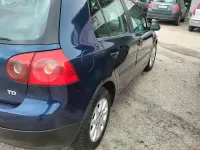Usata VW Golf V 105 CV (77 kW) 2006 Blu Utilitaria