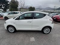 Usata Lancia Ypsilon Platinum 69 CV (50 kW) 2015 Bianco Utilitaria
