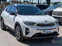 Second-hand Kia Stonic Urban 100 CP (73 kW) 2019 Alb SUV