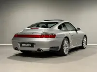 Usata Porsche 911 Carrera 4S 320 CV (235 kW) 2004 Arctic silver met. Coupé