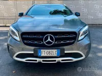 Usata Mercedes GLA200 136 CV (100 kW) 2018 Grigio SUV