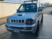 Usata Suzuki Jimny 86 CV (63 kW) 2006 Grigio SUV