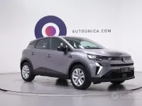 Usata Renault Captur Evolution 101 CV (74 kW) 2025 Grigio SUV