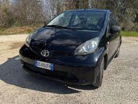 Usata Toyota Aygo 68 CV (50 kW) 2008 Nero Utilitaria