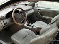Usata Mercedes C220 Sport 143 CV (105 kW) 2002 Nero Coupé