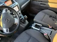 Usata Opel Zafira 150 CV (110 kW) 2010 Nero Monovolume