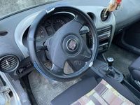 Usata Seat Ibiza Sport 101 CV (74 kW) 2005 Argento Utilitaria