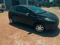 Usata Ford Fiesta 49 CV (36 kW) 2010 Rosso Utilitaria