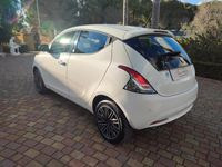 usata Lancia Ypsilon 1.0 FireFly 5 porte S&S Hybrid Ecochic Silver