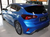 Begagnad Ford Focus ST-Line 125 HK (91 kW) 2022 Blå Sedan
