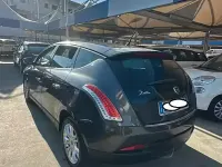 Usata Lancia Delta 120 CV (88 kW) 2012 Grigio Utilitaria