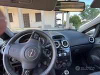 Usata Opel Corsa 90 CV (66 kW) 2007 Nero Utilitaria