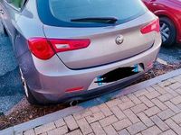 Usata Alfa Romeo Giulietta Distinctive 120 CV (88 kW) 2016 Grigio Berlina