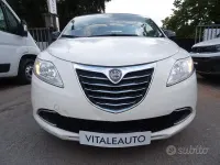 Usata Lancia Ypsilon Platinum 69 CV (50 kW) 2011 Bianco Utilitaria