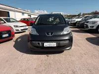 Usata Peugeot 107 68 CV (50 kW) 2008 Nero Utilitaria