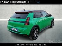 Usata Renault R5 Komfort 110 kW (150 CV) 2025 Nero Utilitaria