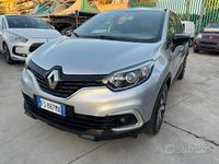 Usata Renault Captur Initiale Paris 110 CV (80 kW) 2018 Grigio metallizzato SUV
