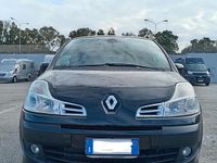 Usata Renault Modus 90 CV (66 kW) 2011 Nero Monovolume