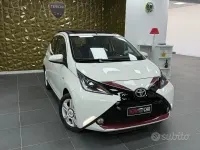 Usata Toyota Aygo X-wave 69 CV (50 kW) 2017 Bianco Utilitaria