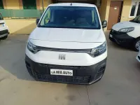 Usata Fiat Doblò 131 CV (96 kW) 2023 Bianco Monovolume