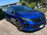 Usata Renault Clio V Techno 101 CV (74 kW) 2024 Bluazzurro Berlina