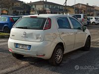 Usata Fiat Punto Street 77 CV (56 kW) 2014 Bianco Utilitaria