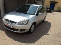 Usata Ford Fiesta Ghia 75 CV (55 kW) 2008 Grigio Utilitaria
