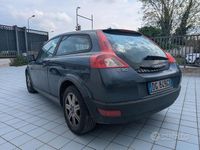 Usata Volvo C30 Kinetic 109 CV (80 kW) 2007 Grigio Utilitaria
