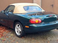Usata Mazda MX5 110 CV (80 kW) 1999 Verde Cabrio