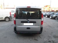 Usata Fiat Doblò 103 CV (75 kW) 2006 Grigio Monovolume