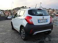 Usata Opel Karl Rocks 73 CV (53 kW) 2018 Bianco Utilitaria