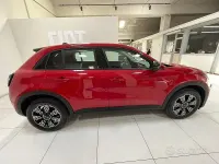 Nuova Fiat 600 Icon 110 CV (80 kW) 2026 Rosso SUV