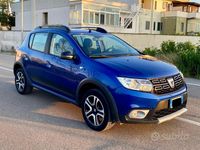 Begagnad Dacia Sandero Stepway 101 HK (74 kW) 2020 Blå Sedan