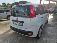 Usata Fiat Panda Lounge 95 CV (69 kW) 2017 Bianco Utilitaria