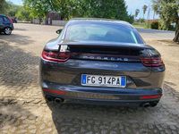 Usata Porsche Panamera 440 CV (323 kW) 2017 Grigio Berlina