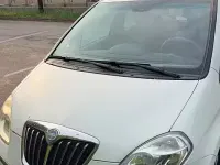 Usata Lancia Musa 95 CV (69 kW) 2009 Bianco Monovolume