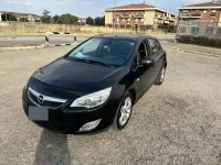 Usata Opel Astra 95 CV (69 kW) 2010 Nero Berlina