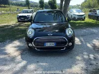Usata Mini Cooper D 116 CV (85 kW) 2016 Nero Utilitaria