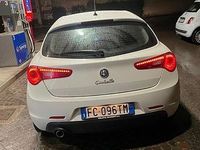 Usata Alfa Romeo Giulietta Distinctive 120 CV (88 kW) 2016 Bianco Utilitaria