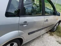 Usata Ford Fiesta 75 CV (55 kW) 2006 Grigio Utilitaria