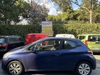 Usata Peugeot 208 68 CV (50 kW) 2013 Blu Utilitaria