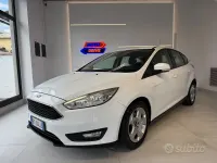 Usata Ford Focus 100 CV (73 kW) 2016 Bianco Berlina