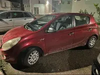 Usata Hyundai i20 78 CV (57 kW) 2010 Rosso Utilitaria