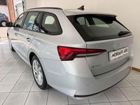 Usata Skoda Octavia Executive 150 CV (110 kW) 2025 Argento Station wagon