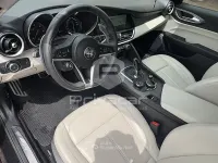 Używany Alfa Romeo Giulia Business 160 KM (117 kW) 2020 Czarny Sedan/Limuzyna